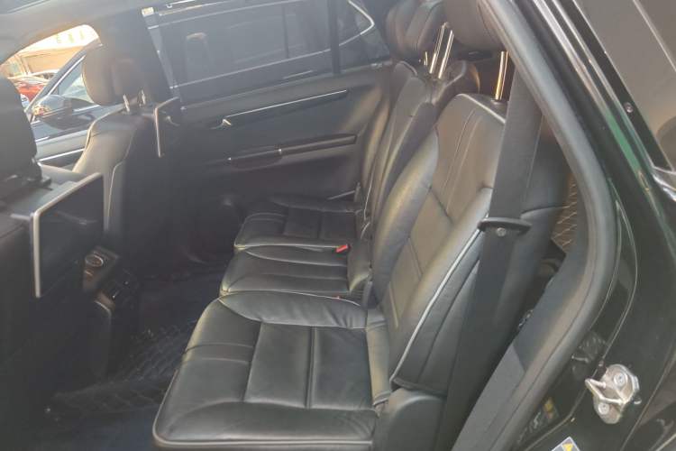 Used Mercedes-Benz R-Class 2017 R 320 4MATIC Business Edition Prestige Model