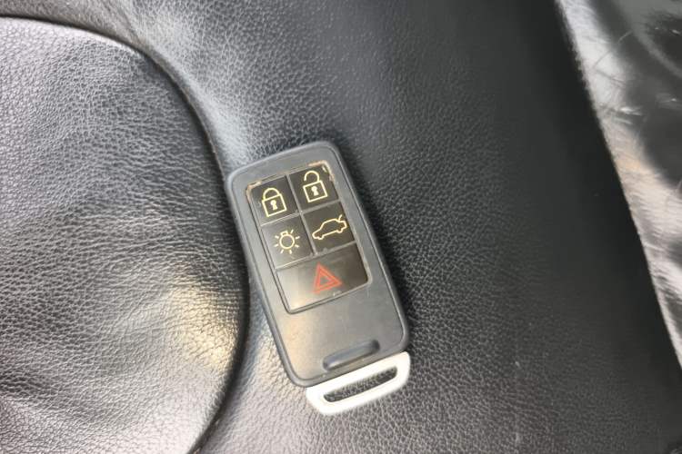 Used Volvo V40 2013 2.0T Zhiya Edition