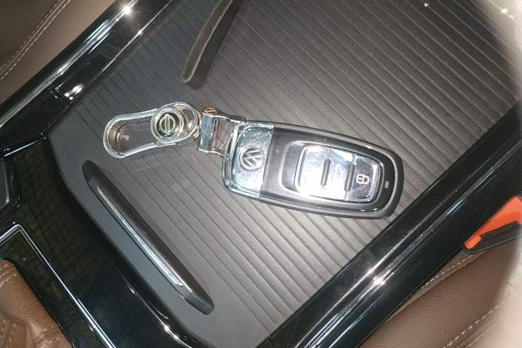 Used Volkswagen Phideon 2021 380TSI Luxury Edition Vehicle Key