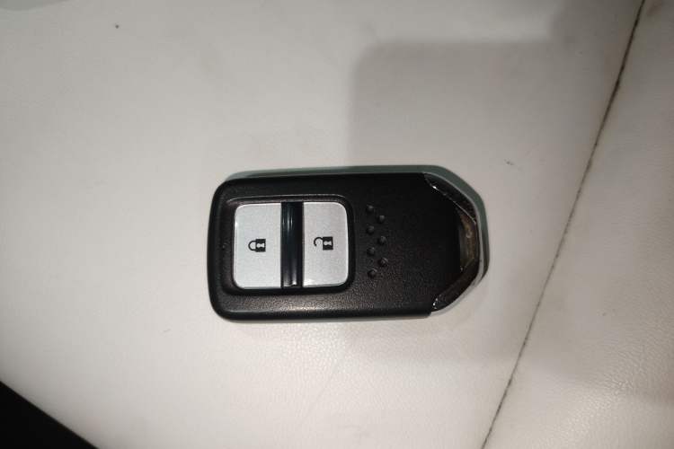 Used Honda Vezel 2017 1.8L CVT Front-Wheel Drive Pioneer Edition