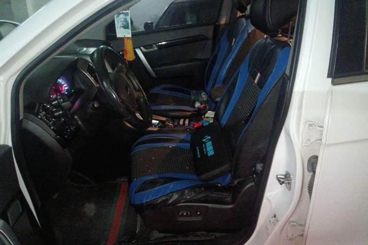 Used Chevrolet Captiva 2012 2.4L 4x4 Flagship Edition 7 Seats
