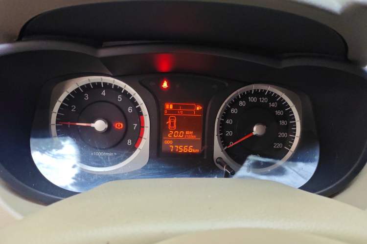 Used Venucia D50 2012 1.6L Manual Comfort Edition
