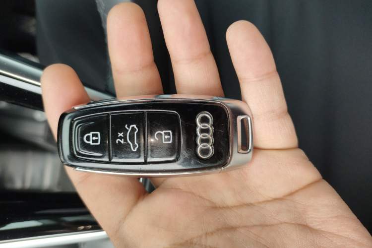 Used Audi A6L 2021 45 TFSI Prestige Elegant Edition Vehicle Key