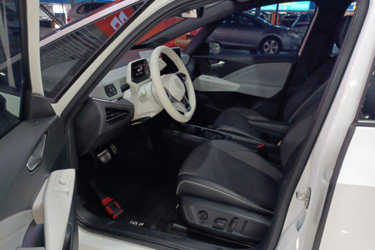 Used Volkswagen ID.3 2024 Outstanding Edition
