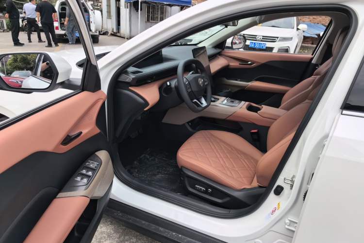 Used Changan Eado PHEV 2025 Smart New Blue Whale 145KM Battleship Edition
