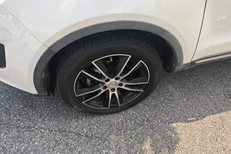 Used JMC Yusheng S330 2016 1.5L GTDi Automatic Two-Wheel Drive Flagship Edition