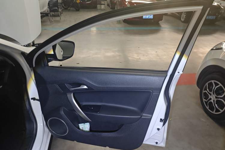 Used MG 5 2014 1.5T Automatic Luxury Model
