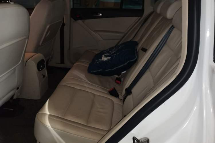 Used Volkswagen Tiguan 2009 2.0 TSI Luxury Edition Left Rear Seat
