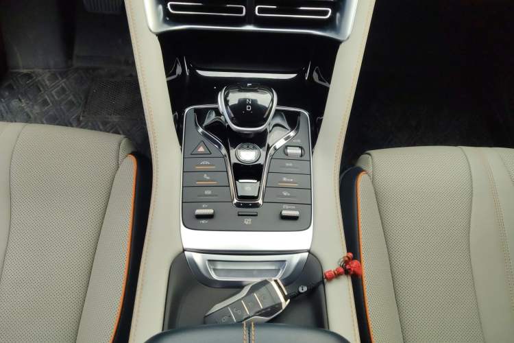 Used BYD Song Pro New Energy 2022 DM-i 110km Flagship Pro Model Gear Lever