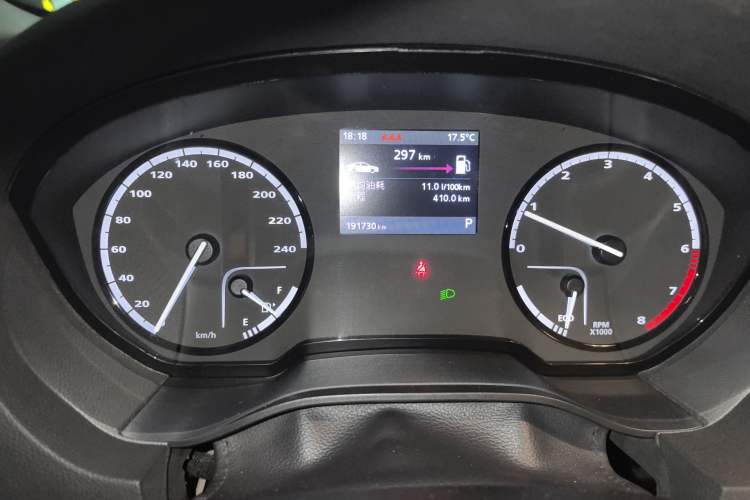 Used Qoros 3 2014 Sedan 1.6T Automatic ZhiZhen Model Instrument Cluster