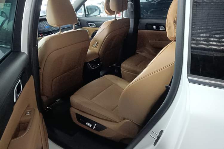 Used Li Auto ONE 2021 Extended-Range 6-Seater Version Left Rear Seat