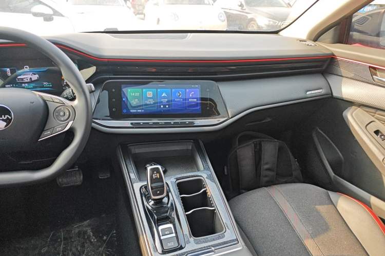 Used Dongfeng Aeolus Yixuan MAX 2023 1.5T Super-Powered Dad Edition