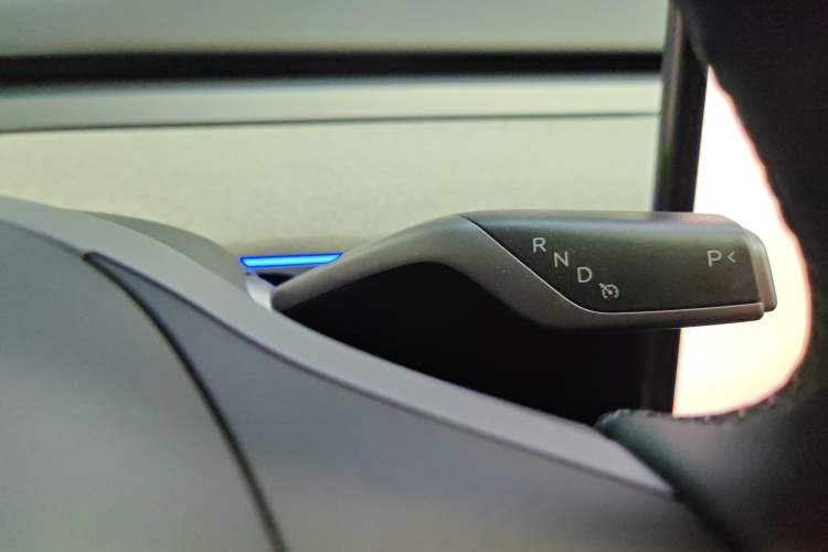 Used Tesla Model Y 2024 Rear-Wheel-Drive Version