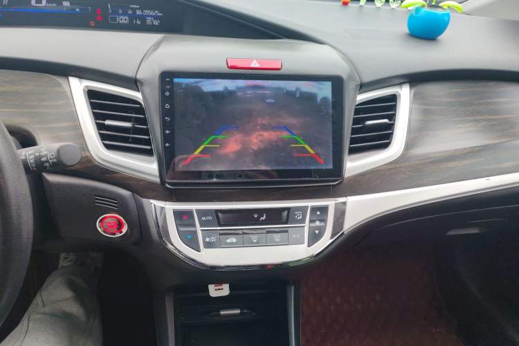 Used Honda Jade 2017 1.8L automatic Comfort version 5 seats