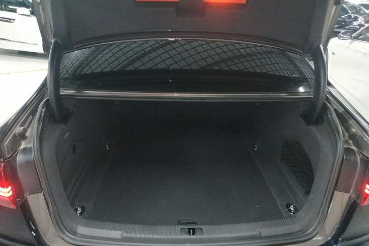 Used Audi A6L 2017 TFSI Technology Edition Trunk