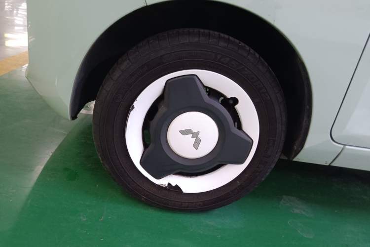 Used Wuling Hongguang MINIEV 2021 Macaron Premium Model – Lithium Iron Phosphate