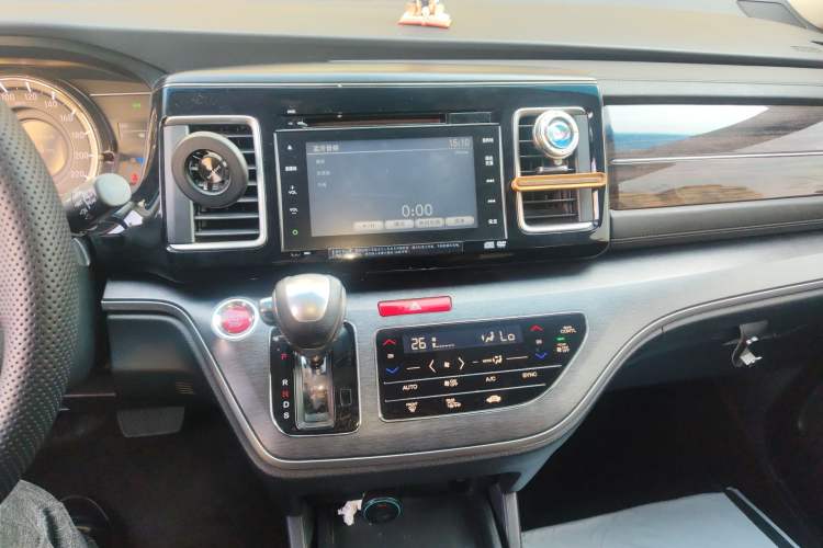 Used Honda Elysion 2016 2.4L Supreme Edition
