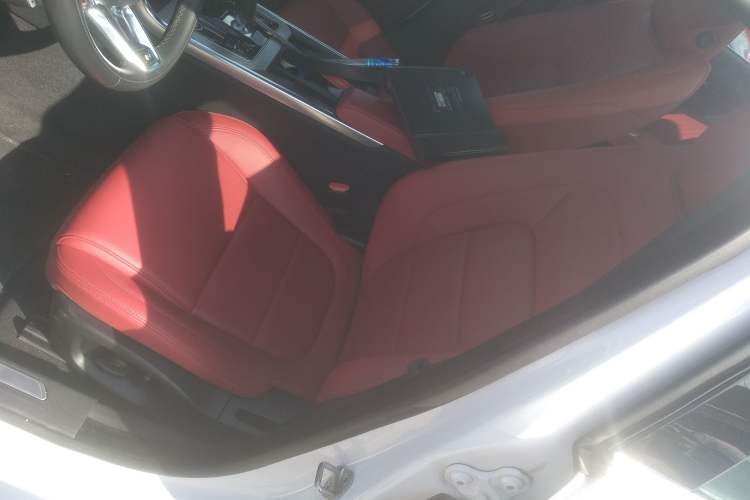 Used Jaguar XEL 2022 2.0T 250 PS R-DYNAMIC S Advanced Sport Edition
