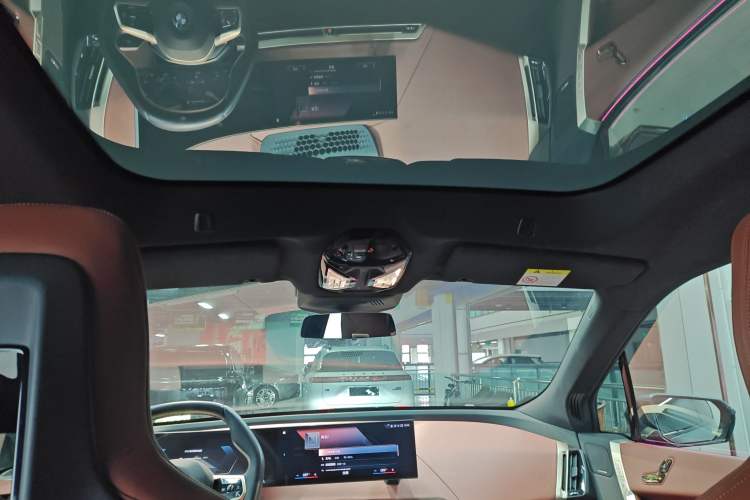 Used BMW iX 2022 xDrive50
