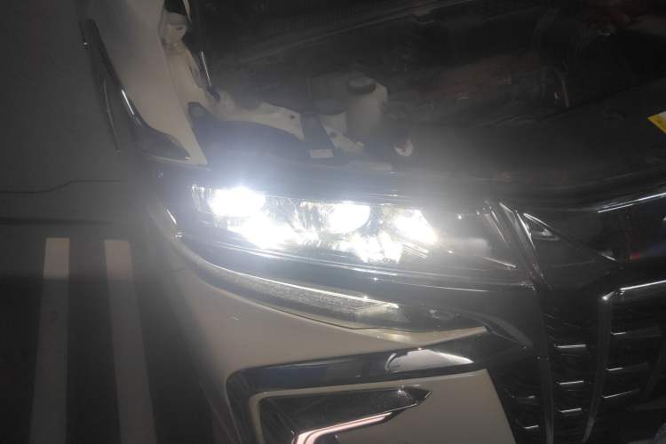 Used Toyota Alphard 2021 Dual-Engine 2.5L Prestige Edition