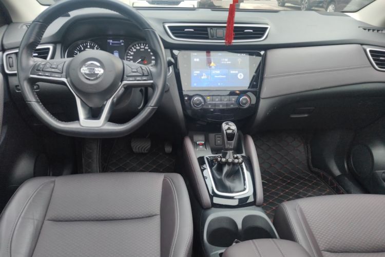 Used Nissan Qashqai 2019 2.0L CVT Luxury Edition Center Console