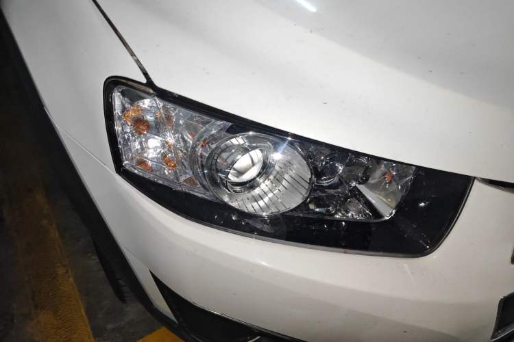 Used Chevrolet Captiva 2015 2.4L 4x4 Flagship Edition 7-Seater
