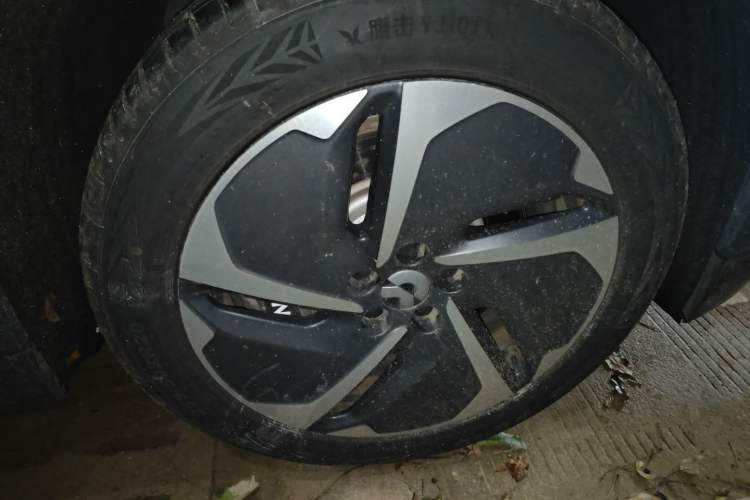 Used Nio ES8 2023 75 kWh Executive Edition
