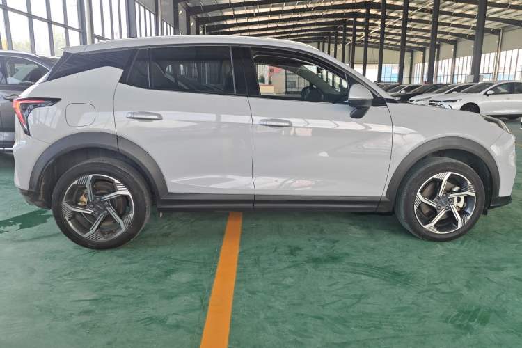 Used Lynk & Co 06 EM-P 2022 PHEV 84 km Range Pro Version