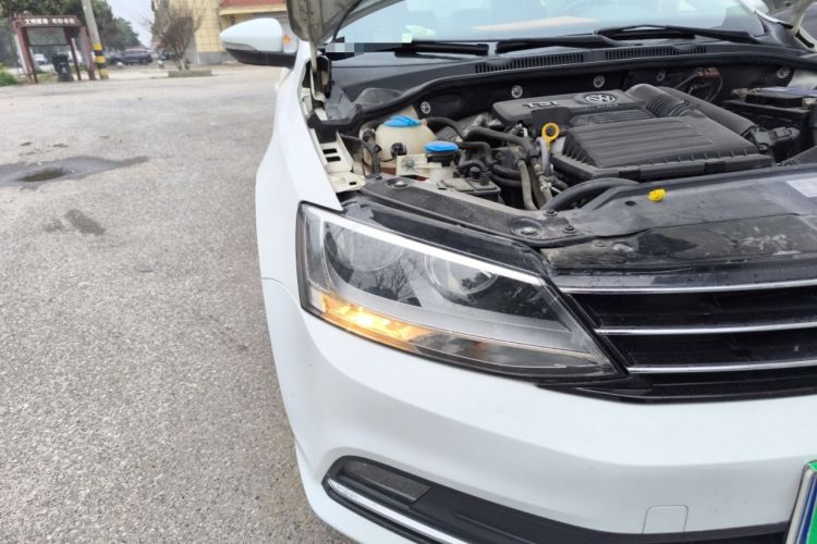 Used Volkswagen Sagitar 2017 230TSI Automatic Comfort Version