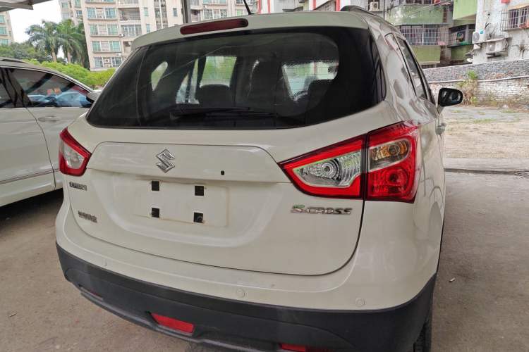 Used Suzuki S-Cross 2014 1.6L CVT Two-Wheel Drive Entry Model
