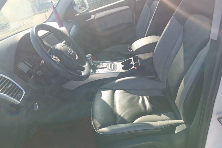 Used Audi Q5 2018 Collector's Edition 40 TFSI Technology Model