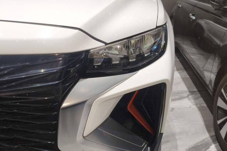 Used Geely Auto Emgrand X7 Sport 2022 Boyue X 1.8TD DCT Smart Edition Left Front Headlight