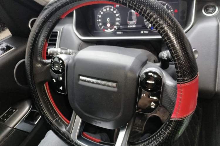 Used Land Rover Range Sport 2020 3.0 L6 HSE DYNAMIC Steering Wheel