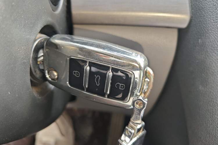 Used Skoda Octavia 2010 1.6L Automatic Yijun Edition
