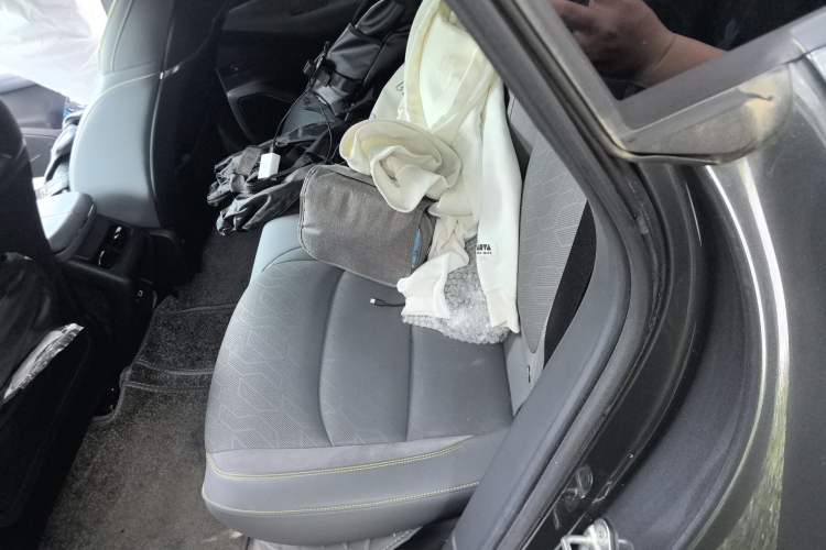 Used Lynk & Co 08 EM-P 2023 120km Long-Range Halo Left Rear Seat