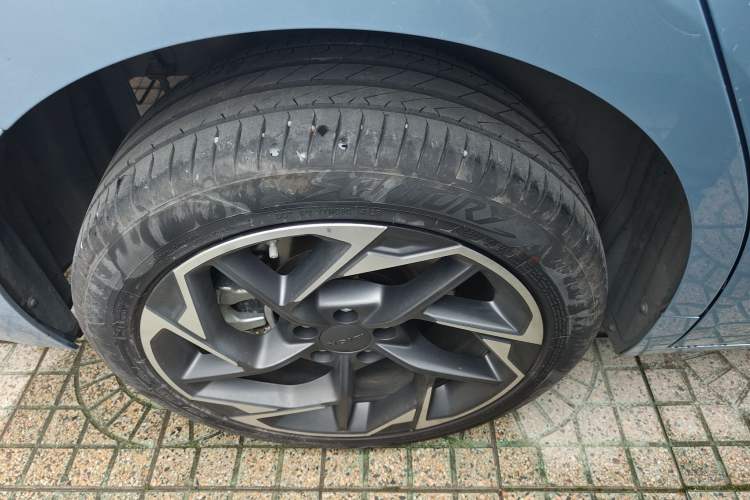 Used AION S Plus 2023 80 Tech Edition Ternary Lithium Right Rear Wheel Hub