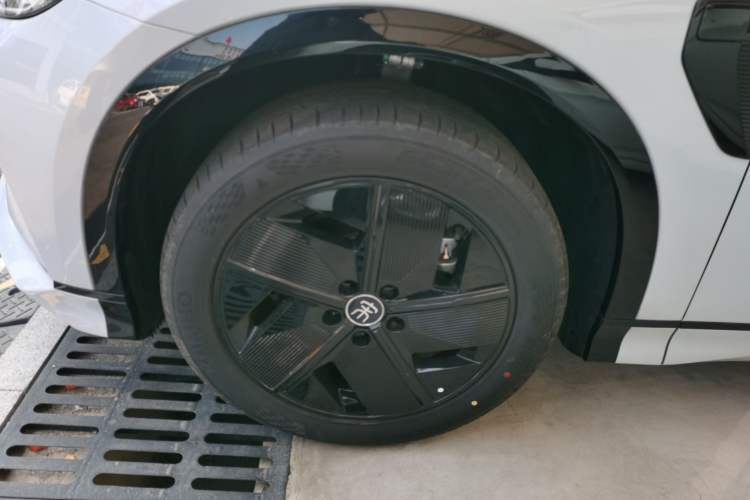 Used BYD Song L EV 2025 550 km Excellence Version