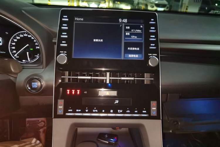 Used Toyota Avalon 2019 2.0L XLE Premium Edition China VI
