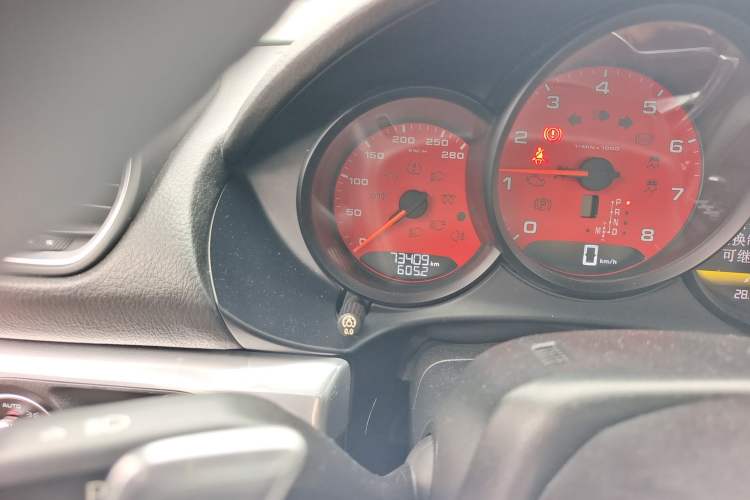 Used Porsche 718 2016 Cayman 2.0T
