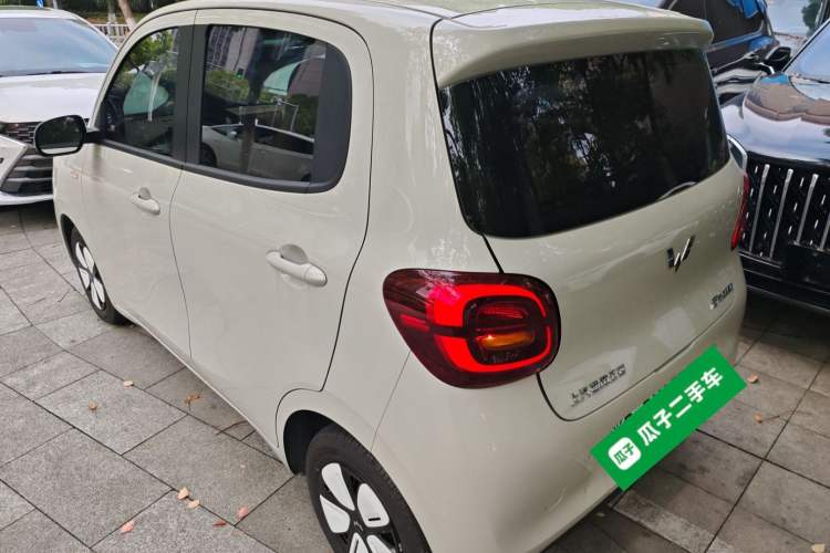 Used Wuling Hongguang MINIEV 2025 Four-Door Version Premium Edition Rear Left 45 Deg