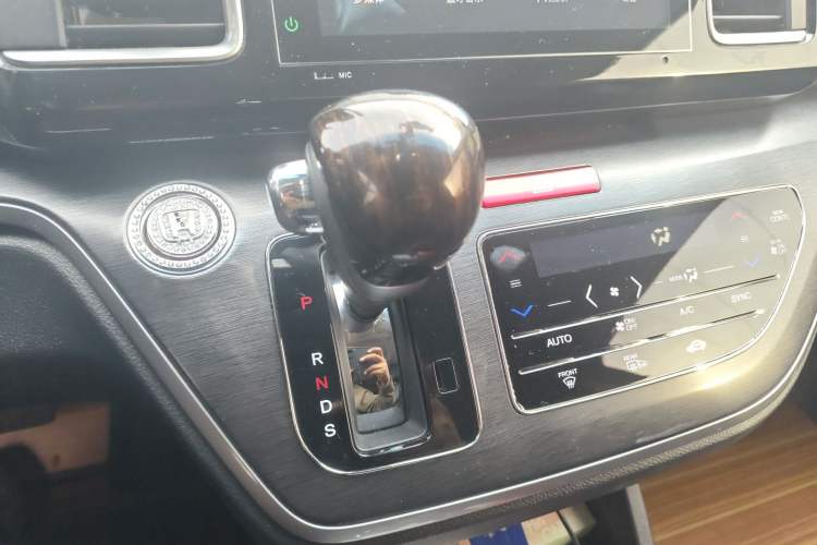 Used Honda Elysion 2016 2.4L Luxury Edition