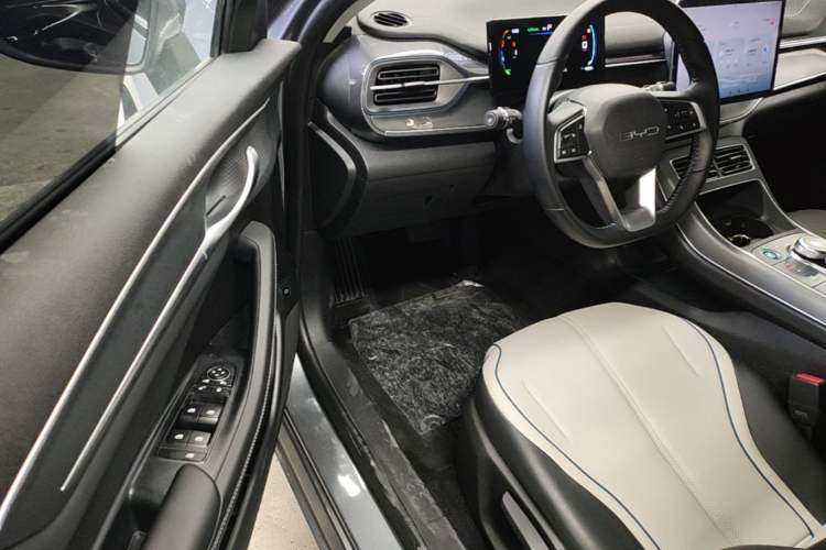 Used BYD Destroyer 05 2024 HONOR Edition DM-i 55KM Luxury Model

