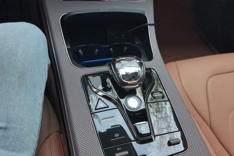 Used BYD Han 2022 DM-p 202km Four-Wheel Drive Flagship Model
