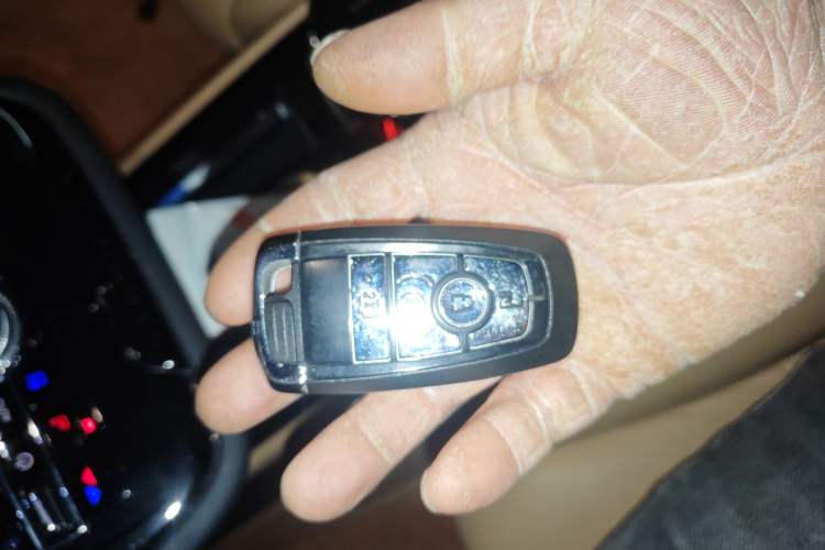 Used Lincoln Corsair 2021 2.0T Two-Wheel-Drive Luxury Edition