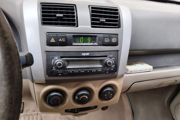 Used Haima Fushida Hongda 2012 1.2L Xin Hongda Luxury Edition
