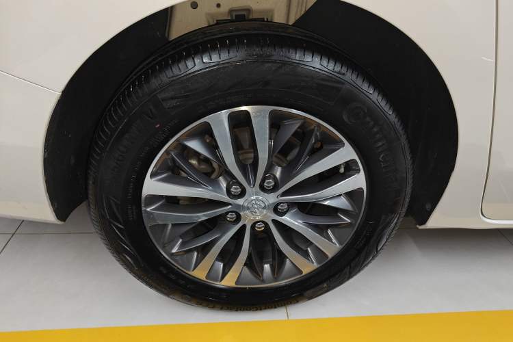 Used Buick GL8 2021 ES Land Cruiser 653T Luxury Edition