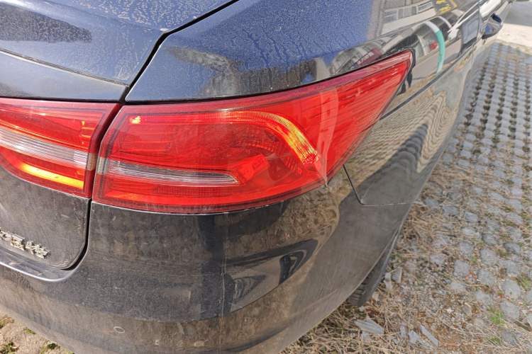 Used Ford Escort 2015 1.5L Automatic Fashion Model