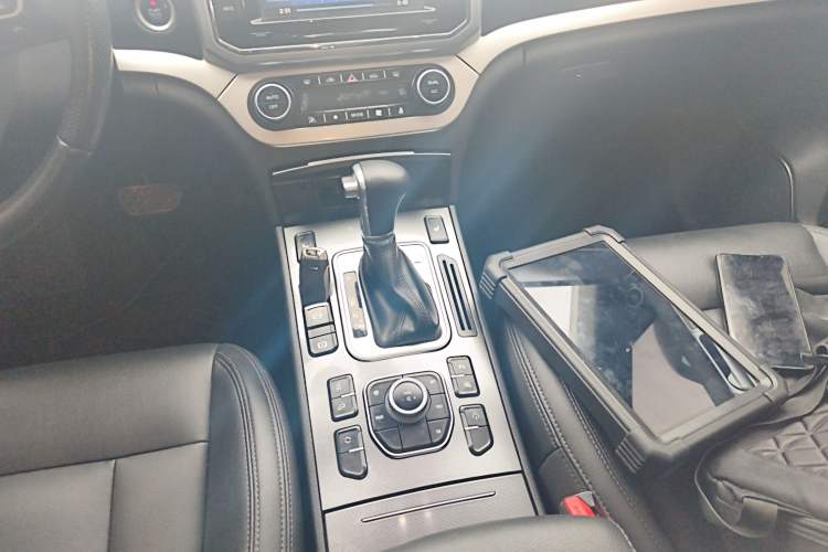 Used Haval H6 Coupe 2015 Blue Label 2.0T Automatic Two-Wheel Drive Elite Model
