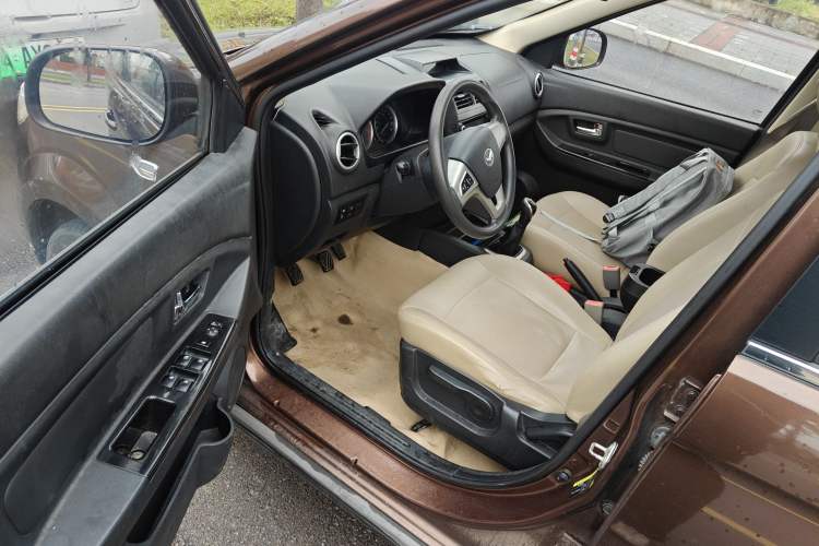 Used HYOSOW H2 2016 H2E 1.5L Elite Model BJ415B
