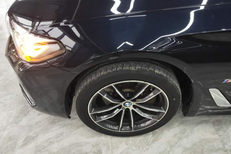 Used BMW 5 Series 2022 Second Facelift 525Li M Sport Package
